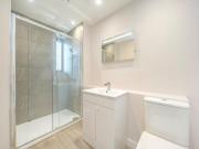 3 bedroom flat for sale in Russell Road, Mitcham, CR4