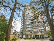 3 Bedroom Flat For Sale In Southampton, Hampshire