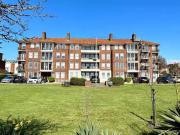 3 bedroom flat for sale in Staveley Road, Meads,...