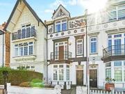3 Bedroom Flat For Sale In Streatham Hill, London