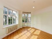 3 bedroom flat for sale in Vale Road, Bournemouth, BH1