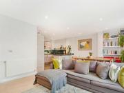 3 Bedroom Flat For Sale In Walthamstow, London