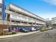 3 bedroom Flat for sale, Maran Way, Erith, DA18 £200,000