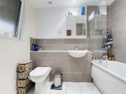 3 Bedroom Flat House to Rent