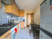 3 Bedroom Flat House to Rent