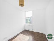 3 Bedroom Flat House to Rent