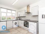 3 Bedroom Flat House to Rent 3 Bedroom Flat House to Rent