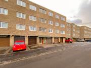 3 Bedroom Flat House to Rent