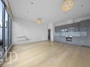 3 Bedroom Flat, Marshall Street, London, Greater London,...