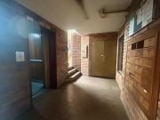 3 bedroom flat on the market in sunn.