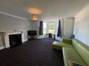 3 bedroom flat share to rent