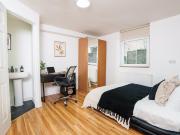 3 bedroom flat share to rent