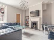 3 bedroom flat to rent