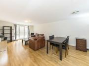 3 bedroom flat to rent