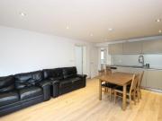 3 bedroom flat to rent