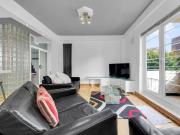 3 bedroom flat to rent