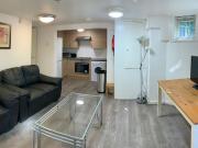 3 bedroom flat to rent