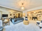 3 bedroom flat to rent