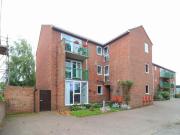 3 bedroom flat to rent