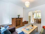 3 bedroom flat to rent