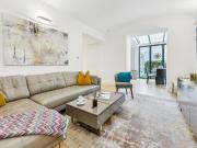 3 bedroom flat to rent