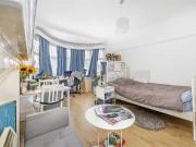 3 bedroom flat to rent
