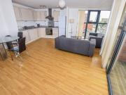 3 bedroom flat to rent