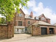 3 bedroom flat to rent