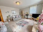 3 bedroom flat to rent