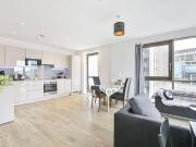 3 bedroom flat to rent