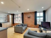 3 bedroom flat to rent