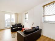 3 bedroom flat to rent