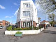 3 bedroom flat to rent