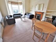 3 bedroom flat to rent