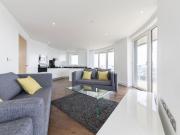 3 bedroom flat to rent