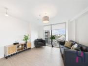 3 bedroom flat to rent