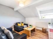 3 bedroom flat to rent