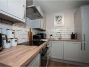 3 bedroom flat to rent
