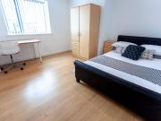 3 bedroom flat to rent