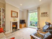 3 bedroom flat to rent