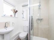 3 bedroom flat to rent