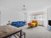 3 bedroom flat to rent