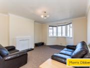 3 bedroom flat to rent