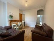 3 bedroom flat to rent