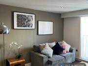 3 bedroom flat to rent