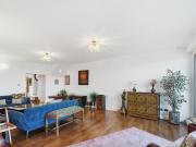 3 bedroom flat to rent