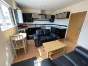3 bedroom flat to rent