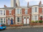 3 bedroom flat to rent