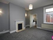 3 bedroom flat to rent
