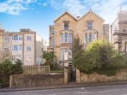 3 bedroom flat to rent